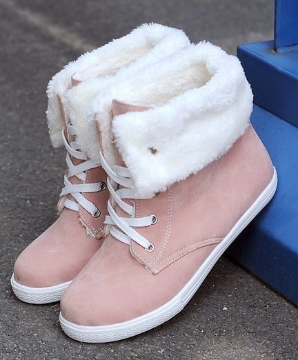 Красивые и оригинальные фото женских ботинок на зиму 11