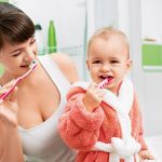 Как научить малышка правильно чистить зубы - рекомендации 1