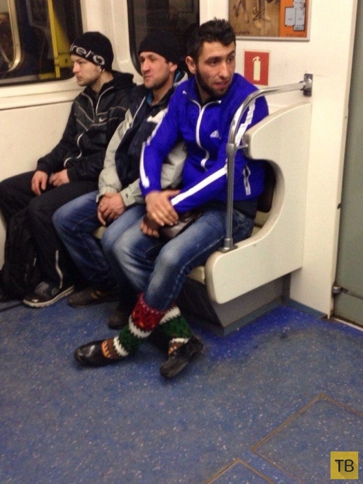 Смешные фото люди в метро   картинки 020