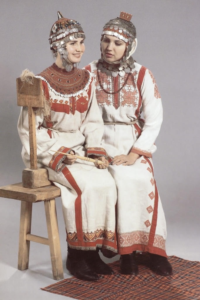 Национальный костюм чувашии женский