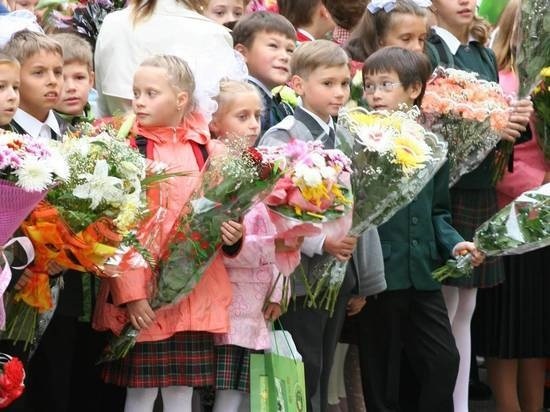 Дети с цветами на 1 сентября фото 006