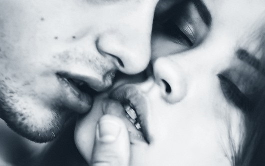 Картинки страстные поцелуи в губы 003