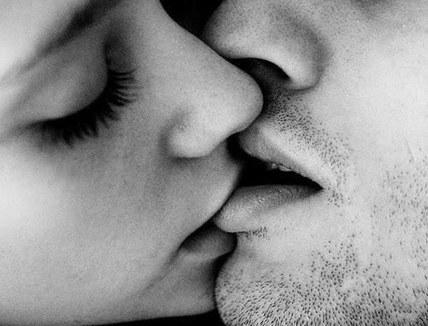 Картинки страстные поцелуи в губы 012