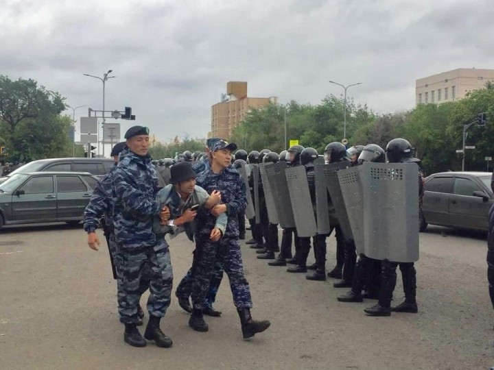 Открытки на День сотрудника органа государственной охраны Кыргызстана 009