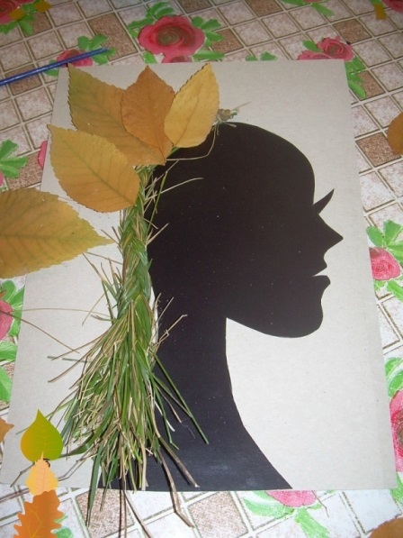 девушка с волосами из листьев поделка 017