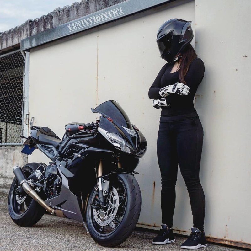 Фото девушек на мотоцикле без лица 015