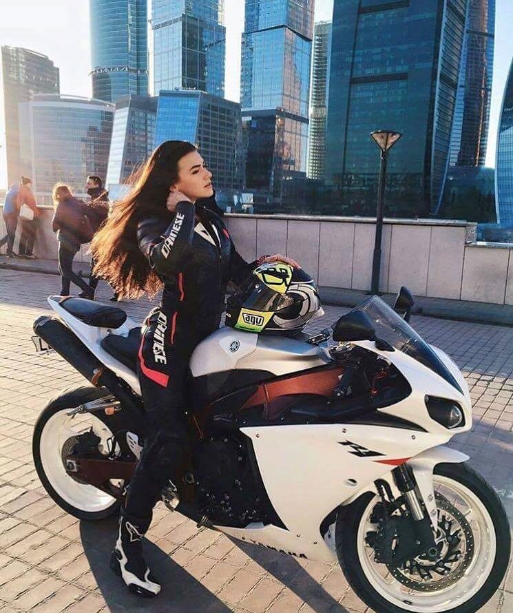 Фото девушек на мотоцикле без лица 019