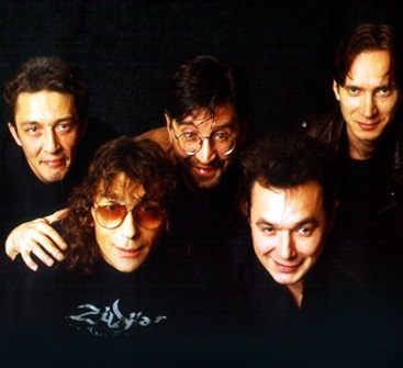 В ленинградском рок клубе дебютировала группа «ДДТ» (1987) 014
