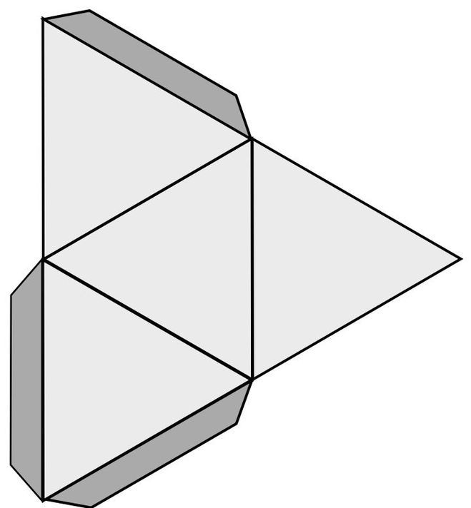 Чертеж объемного треугольника
