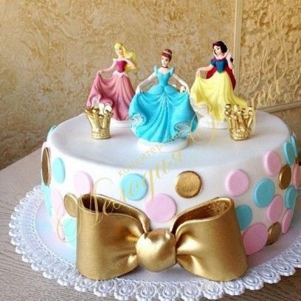 Тортики с принцессами 010