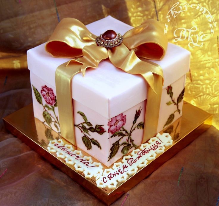 Вкусный торт квадратный на юбилей 012
