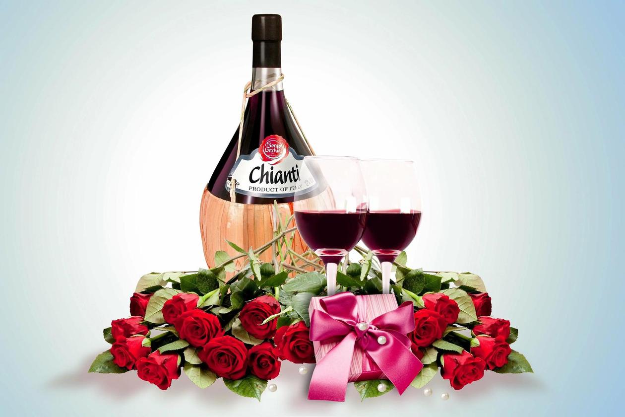 Букет роз и бутылка ликера 9